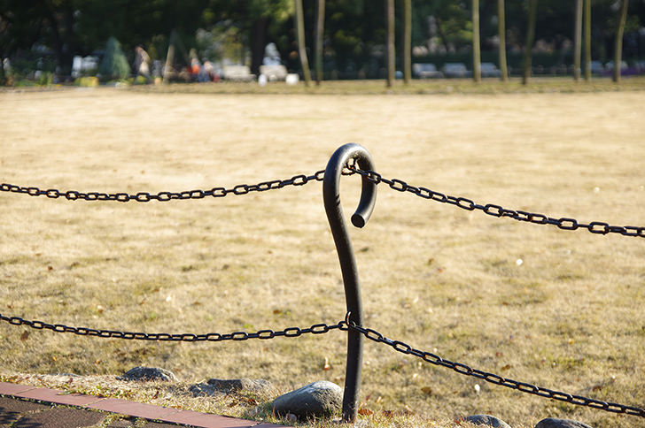 日比谷公園の鎖のフリー写真素材