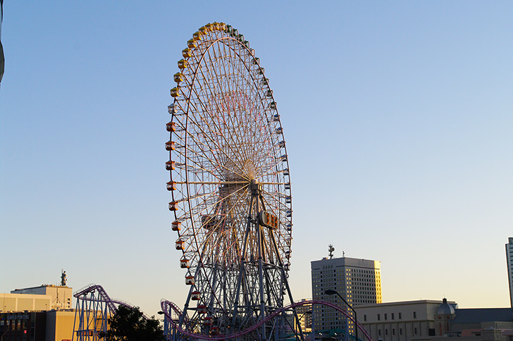 Ferris wheel Free Photo