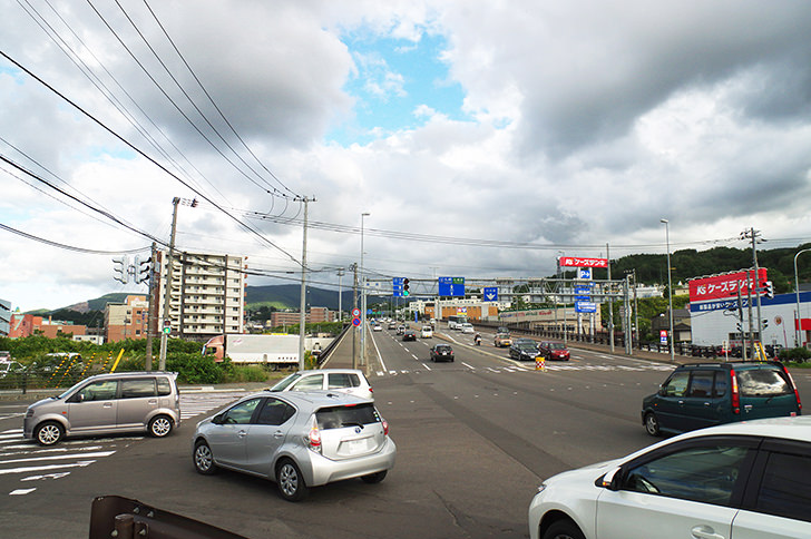 札樽高速道路入り口付近のフリー写真素材