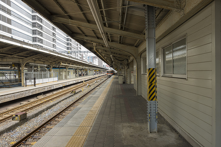 名古屋駅ホームのフリー写真素材
