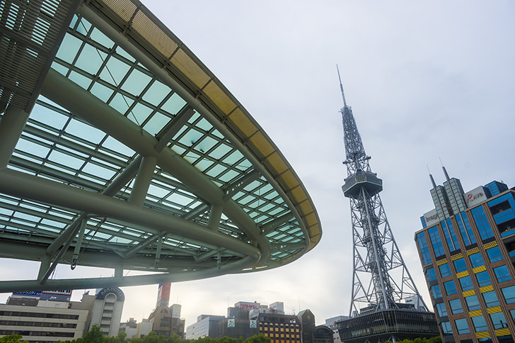 オアシス21と名古屋テレビ塔の商用利用可能なフリー写真素材
