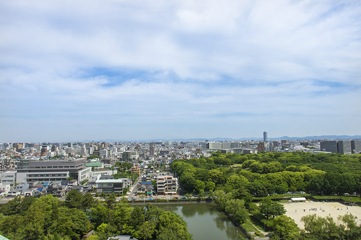 名古屋城天守閣からの名古屋市街の景色のフリー写真素材