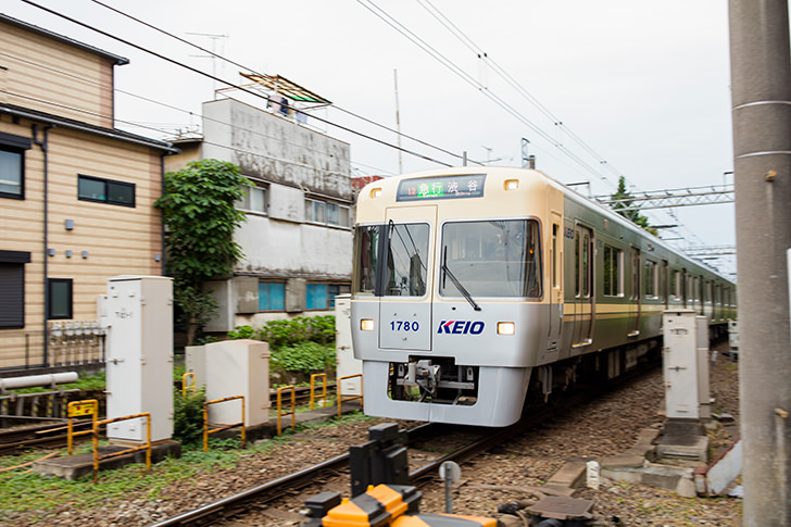 京王井の頭線1000系電車の商用利用可フリー写真素材5685 フォトック