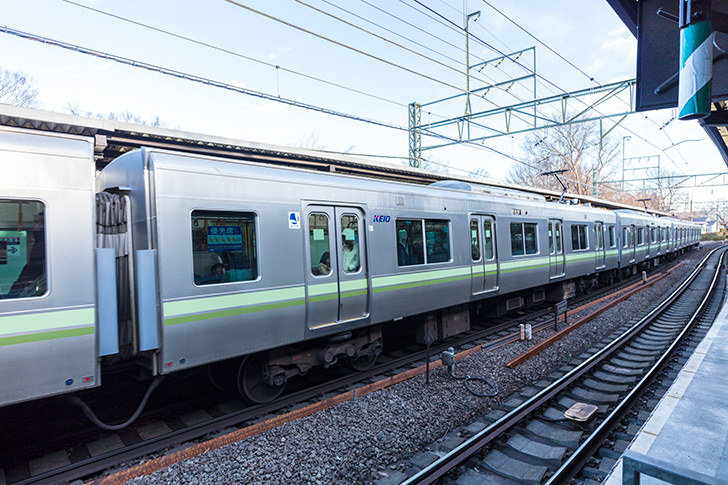 京王井の頭線1000系電車の商用利用可フリー写真素材5978 フォトック