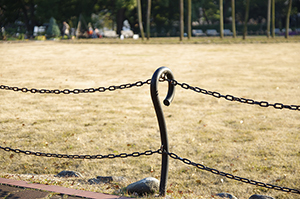 日比谷公園の鎖のフリー写真素材
