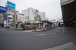 JR宇都宮駅前バスターミナルのフリー写真素材
