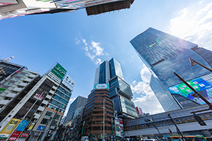 渋谷　宮益坂下交差点付近のフリー写真素材